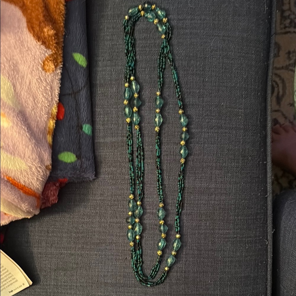 Elegant Green and Gold Beaded Necklace